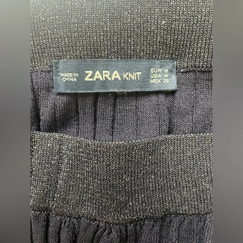 Zara Pleated Pencil Skirt M
